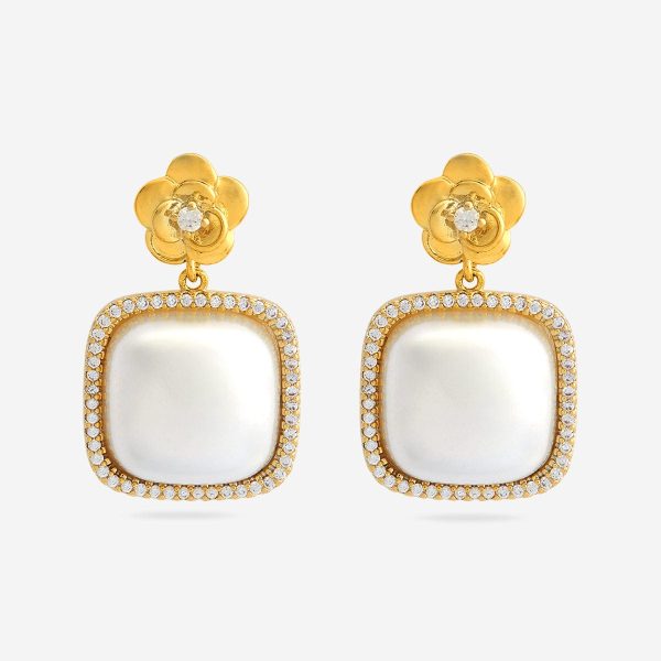 Trendy Pearl Earring 175073 on Sale