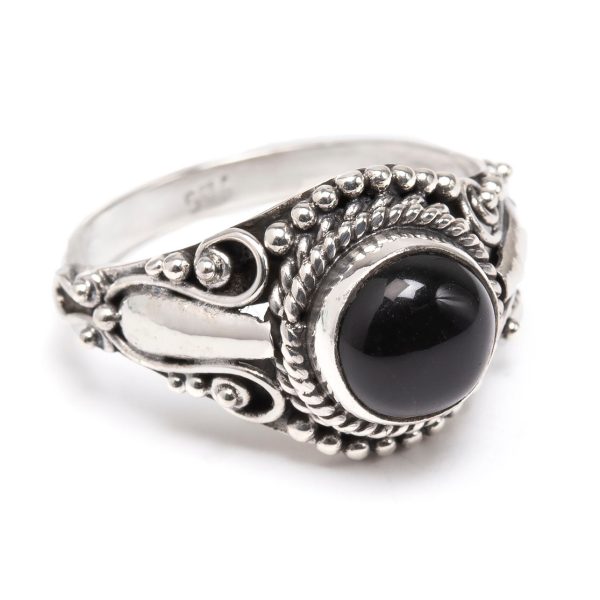 Onyx, rund filigranring i silver For Sale